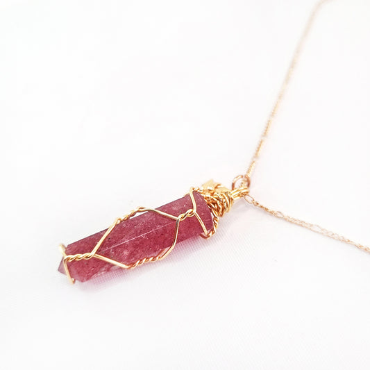 Cadena con Punta de Cuarzo Fresa