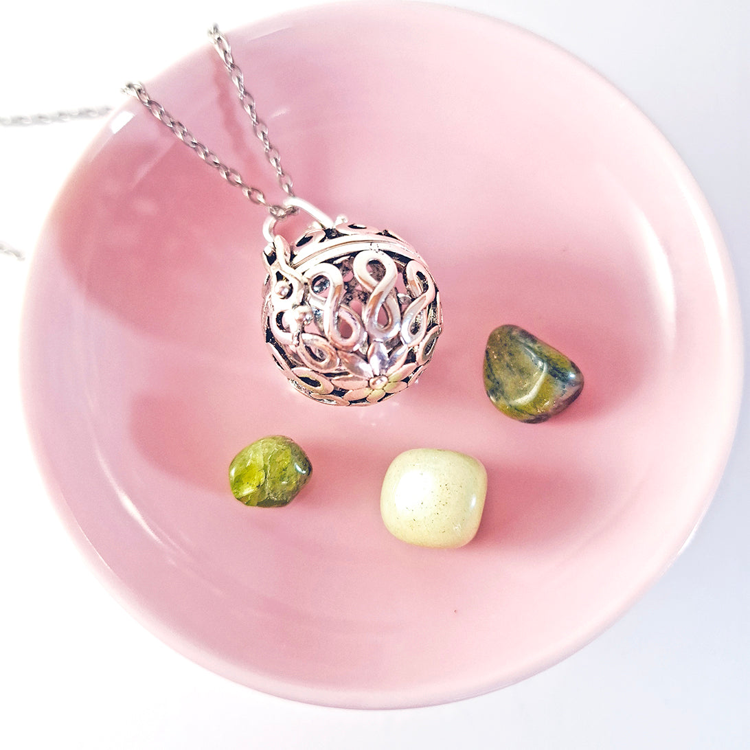 Jaula con Jade, Peridoto y Serpentina