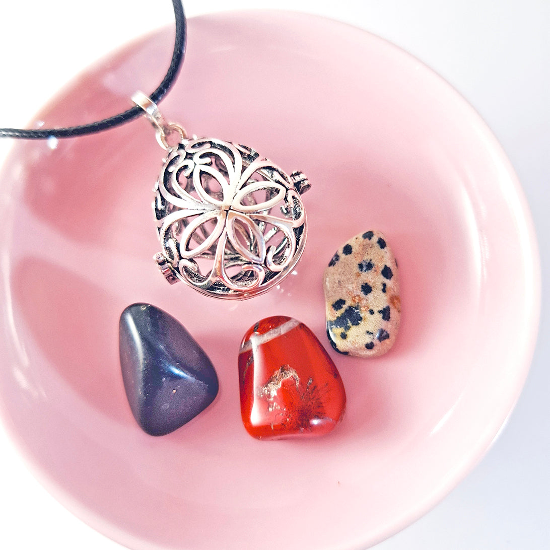 Jaula con Ónix, Jaspe Dálmata y Jaspe Rojo