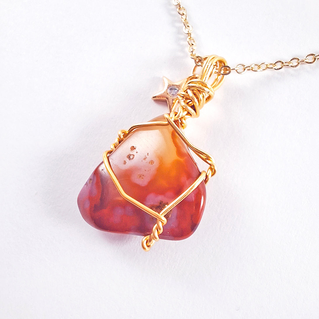 Cadena con Agata de Fuego