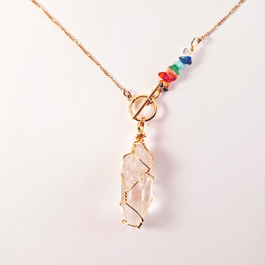 Cadena con Punta Cuarzo y Piedras Chakras