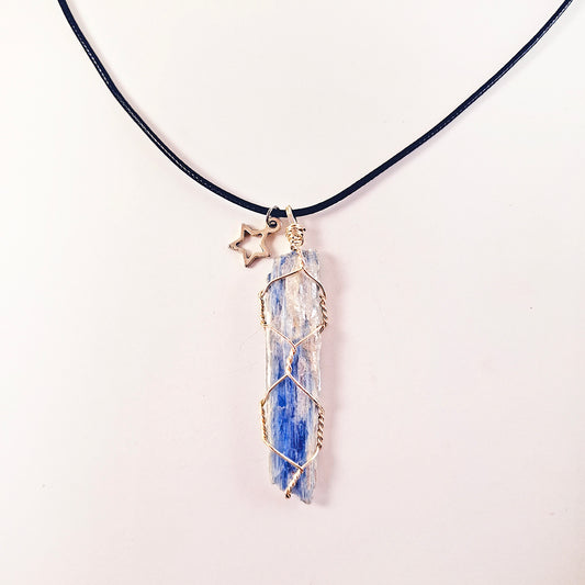 Collar de Cianita