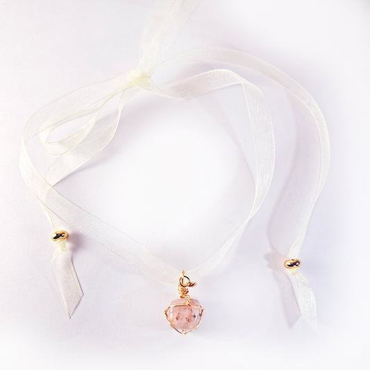 Collar de Cinta y Cuarzo Fresa