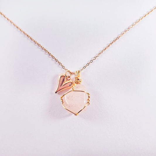 Cadena con Cuarzo Rosa