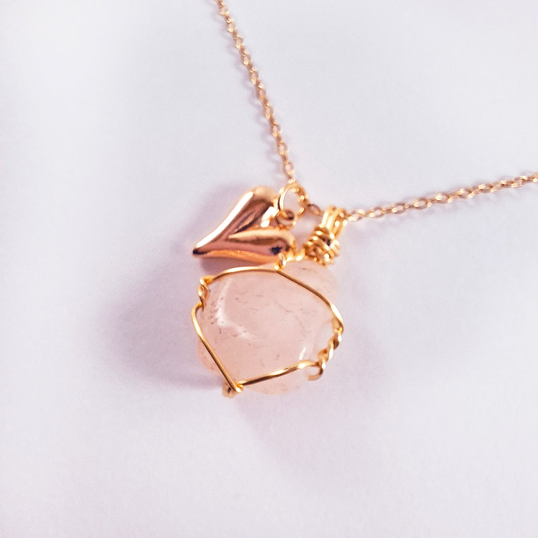 Cadena con Cuarzo Rosa