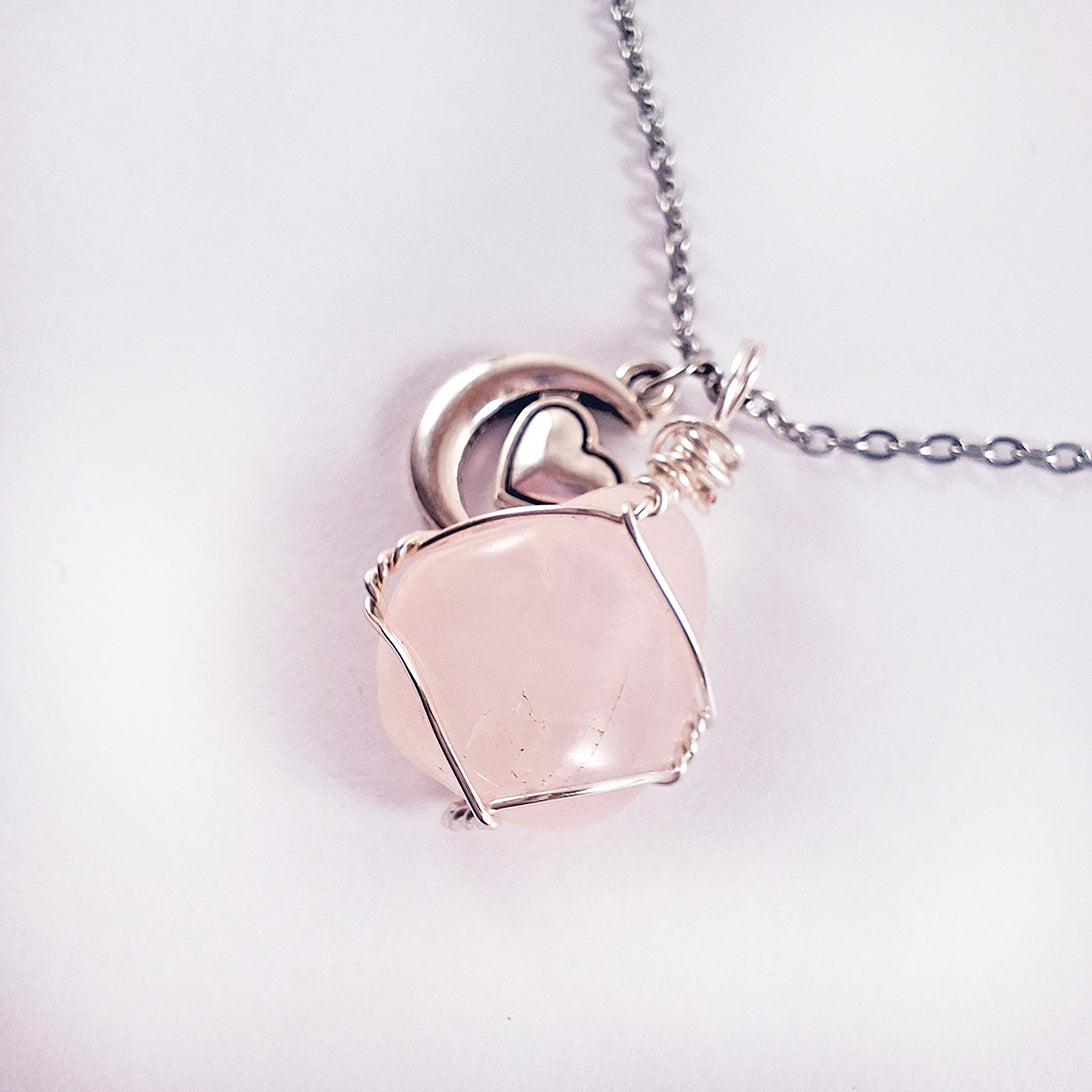 Cadena con Cuarzo Rosa